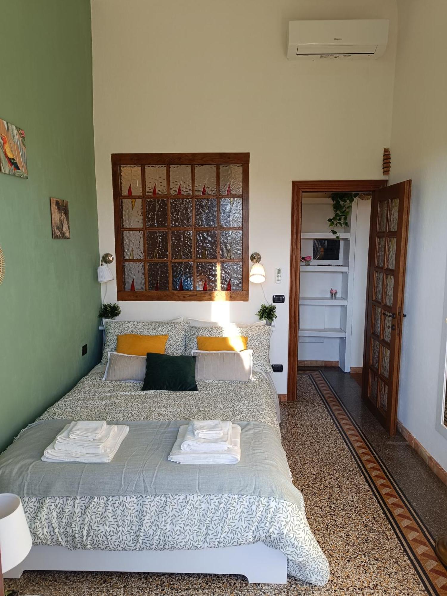Florence Castle Apartment 2 Bedrooms, 2 Bathrooms Esterno foto