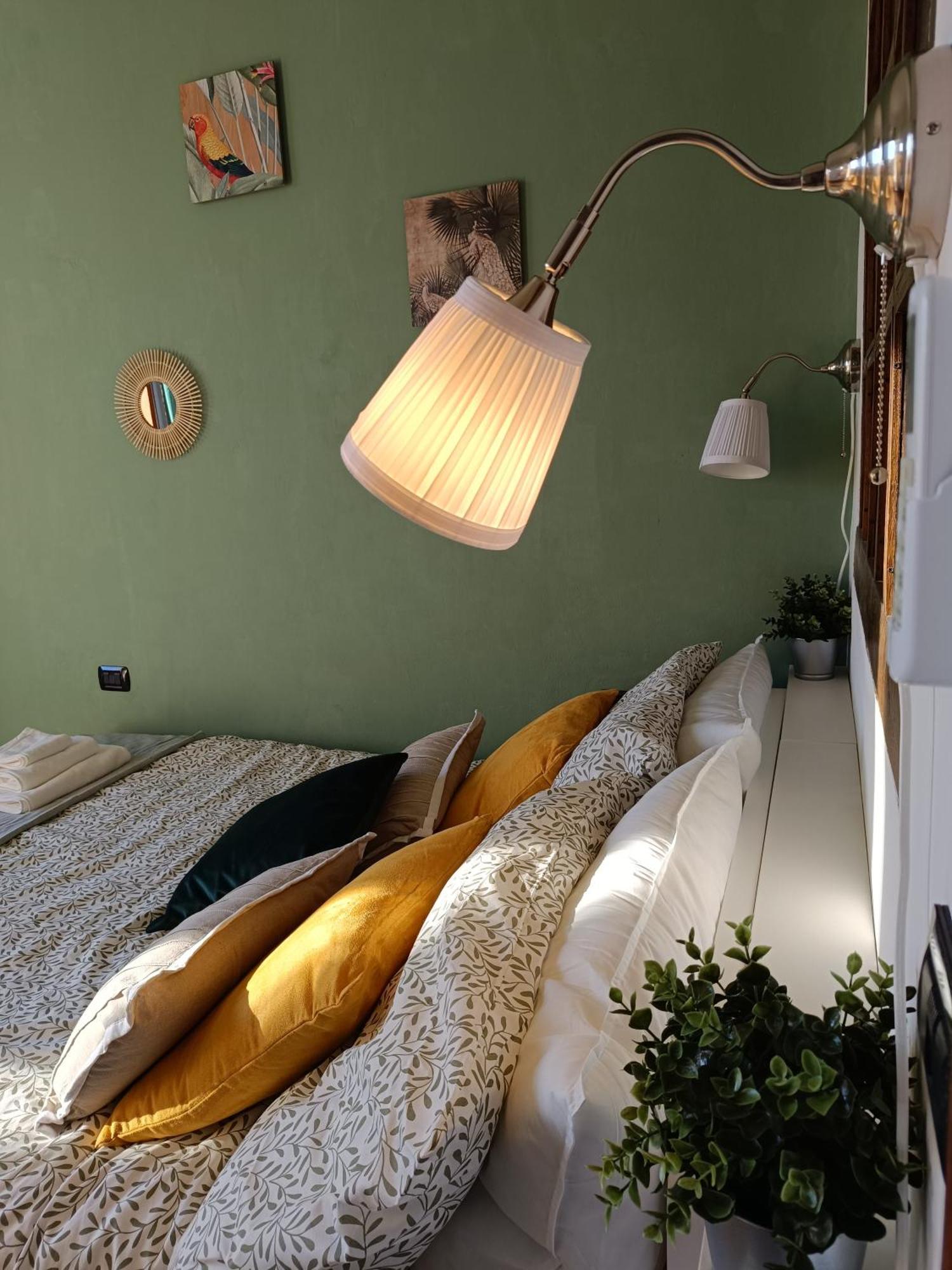 Florence Castle Apartment 2 Bedrooms, 2 Bathrooms Esterno foto