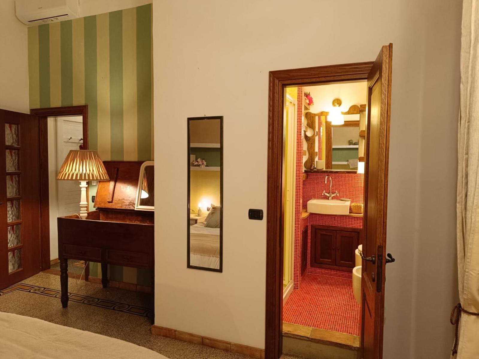 Florence Castle Apartment 2 Bedrooms, 2 Bathrooms Esterno foto
